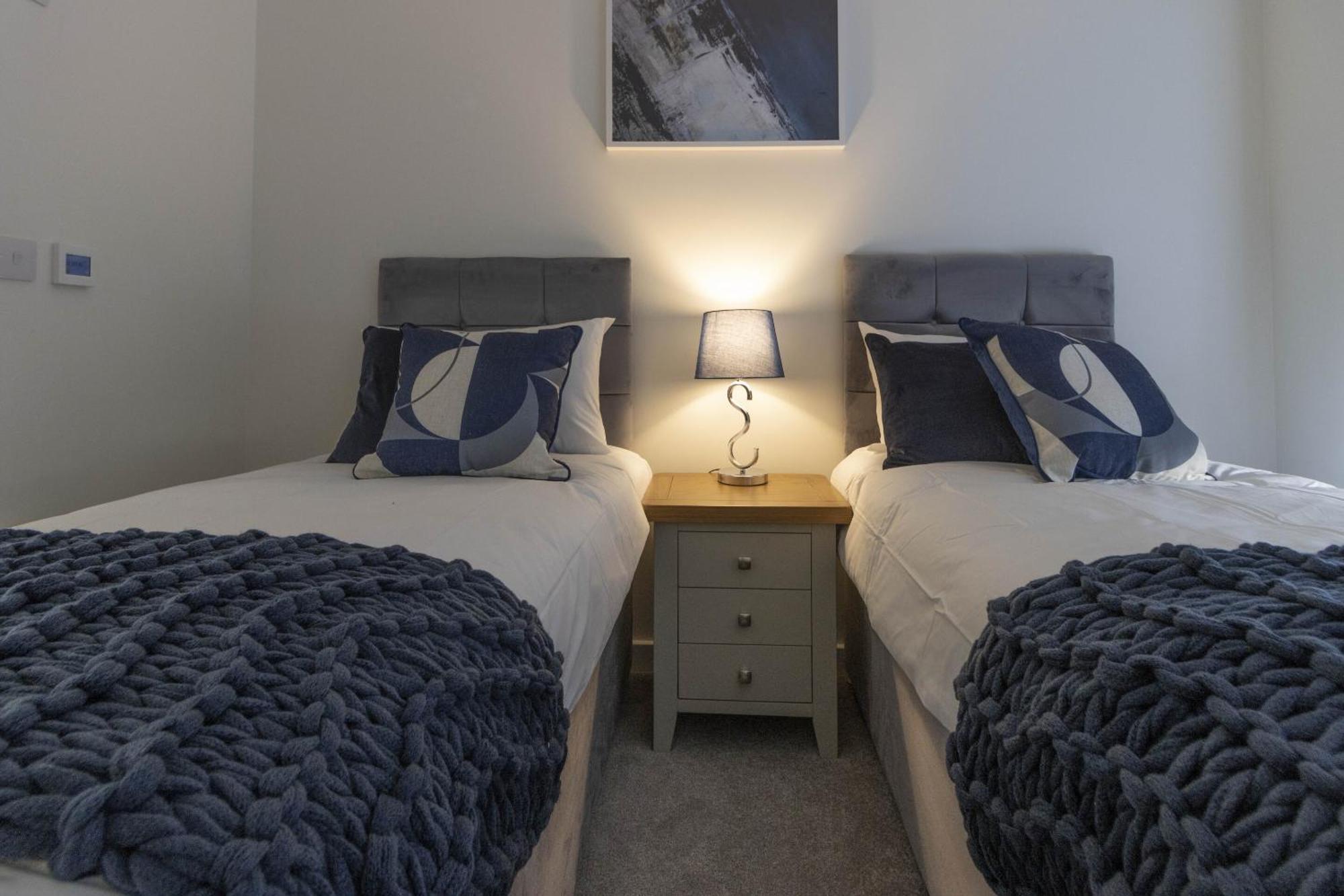 Linacre 11 - Modern 2 Bed Behind The Cathedral With Free Parking And Fast Wifi Apartment Ексетър Екстериор снимка